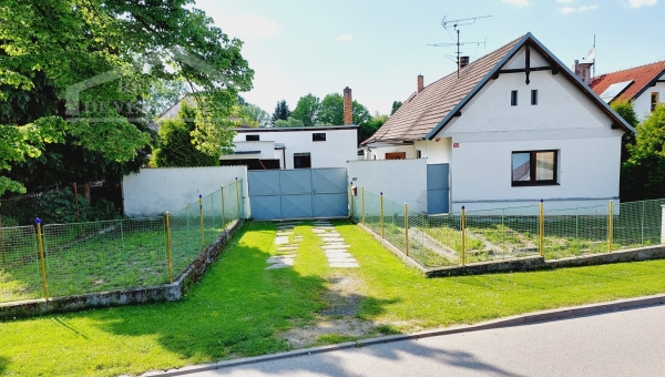 PRODÁNO - Na prodej rodinný dům 138m2 + Garáž s technickým zázemím ve Štěpánovicích