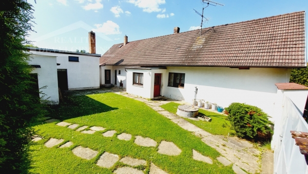 PRODÁNO - Na prodej rodinný dům 138m2 + Garáž s technickým zázemím ve Štěpánovicích
